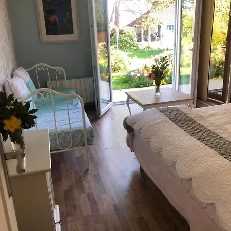 Les Grands Pins * Bois-Jerome-Saint-Ouen